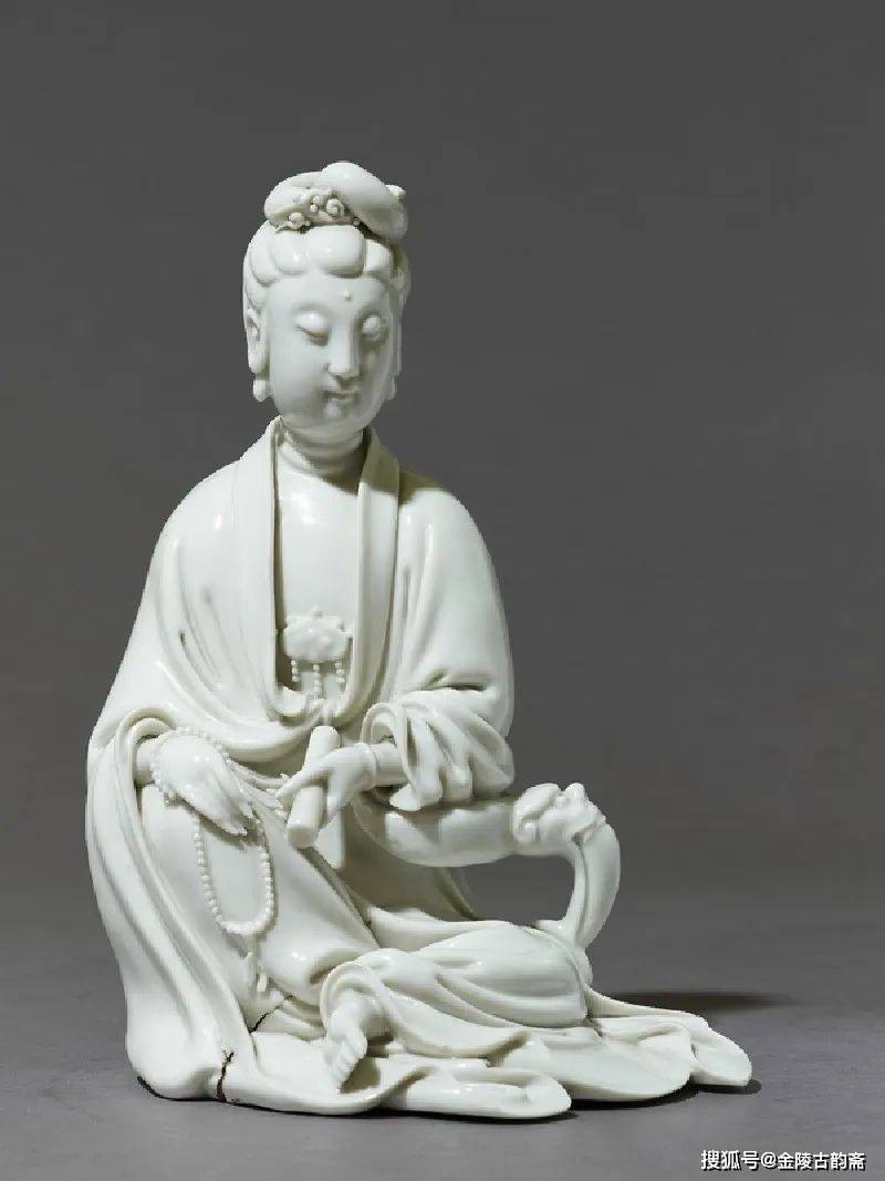 最美中国白”拍出1633万天价，国宝级德化白瓷观音坐像鉴赏_搜狐网