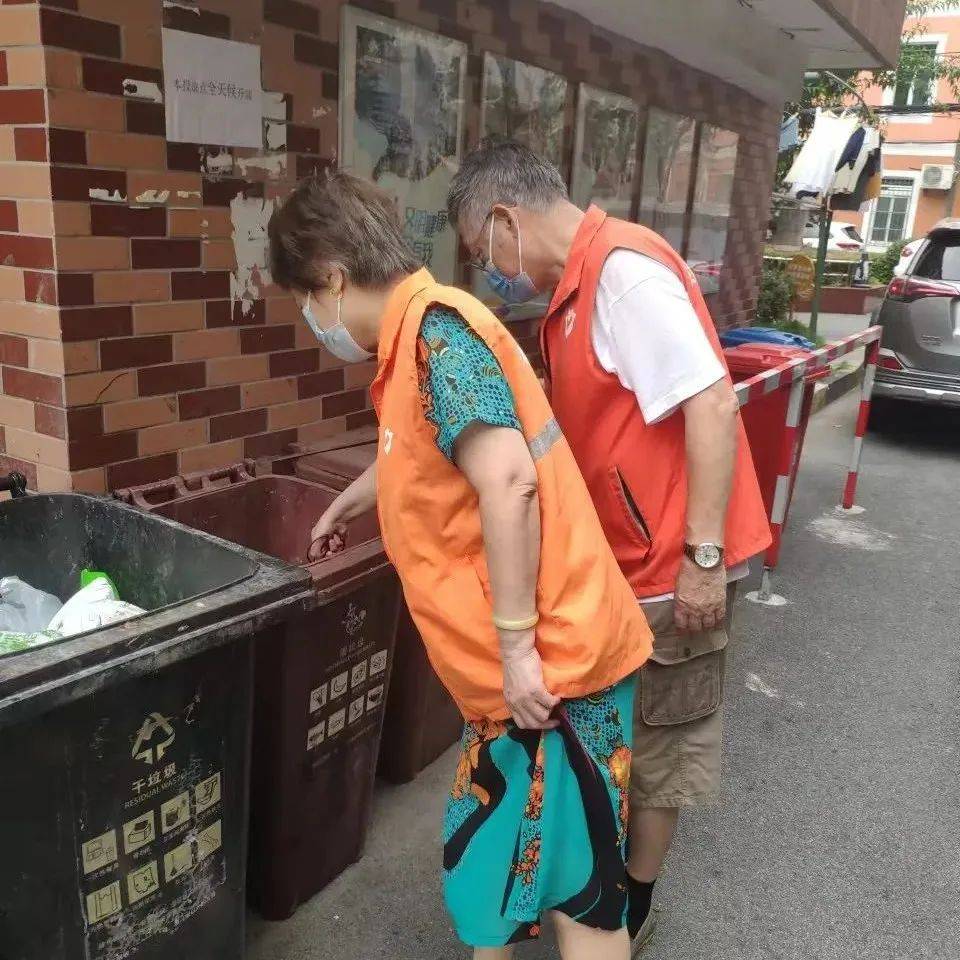 整治“小包垃圾”随意投放顽疾，一网通管平台视频实时“巡查”_共和新路街道_分类_问题