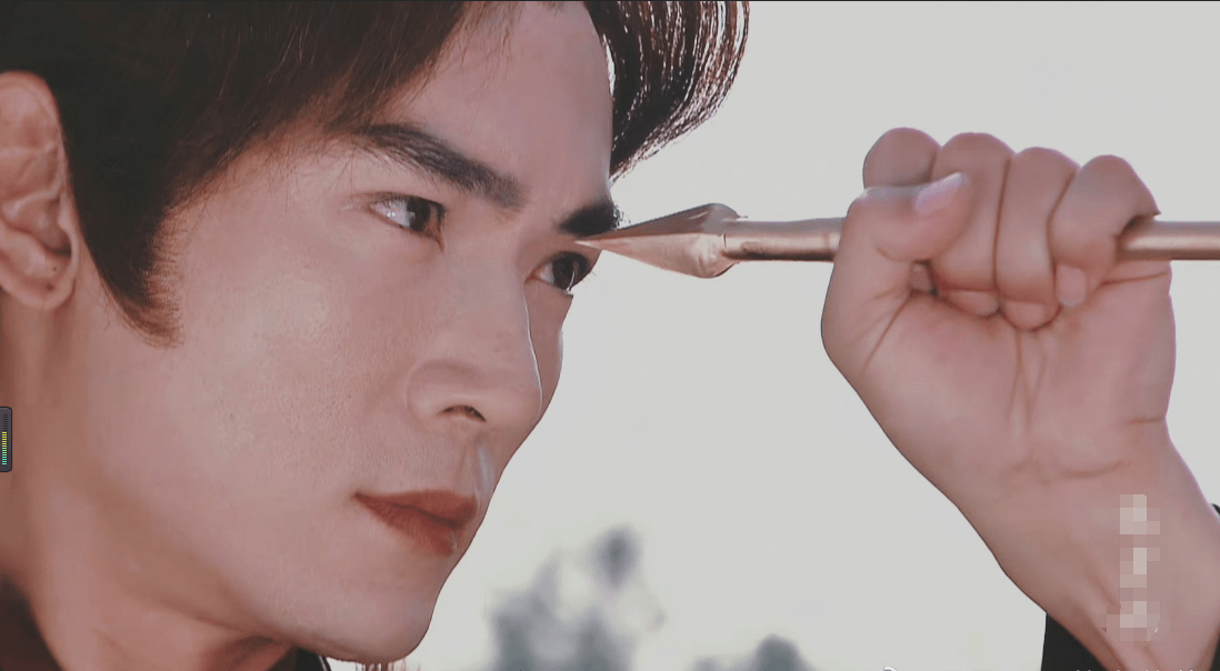 焦恩俊晒54岁近照,长发杂乱满脸通红似张飞,自称生病却放飞自我_血压