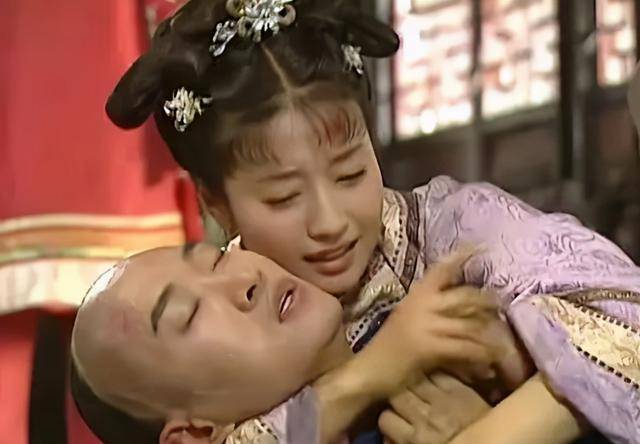 与晴儿有关_女子_战场_可慕