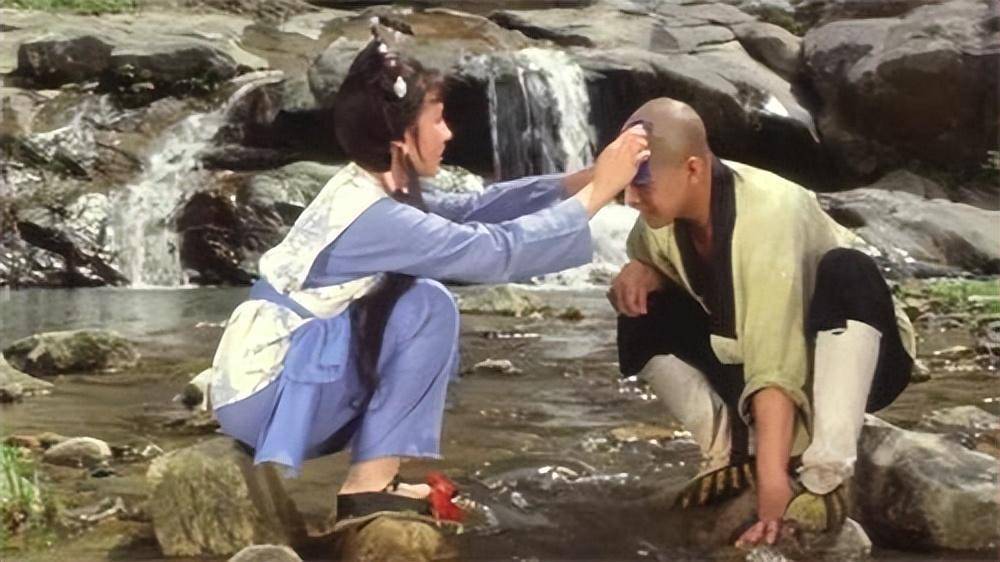 少林寺:剧中的牧羊女丁岚,如今年年过半百,下海经商身价不菲_李连杰