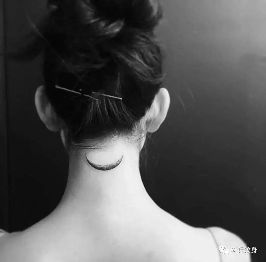 谁说纹身一定要大图!这种暗戳戳的小心机才更得人心_图案_字母_部位