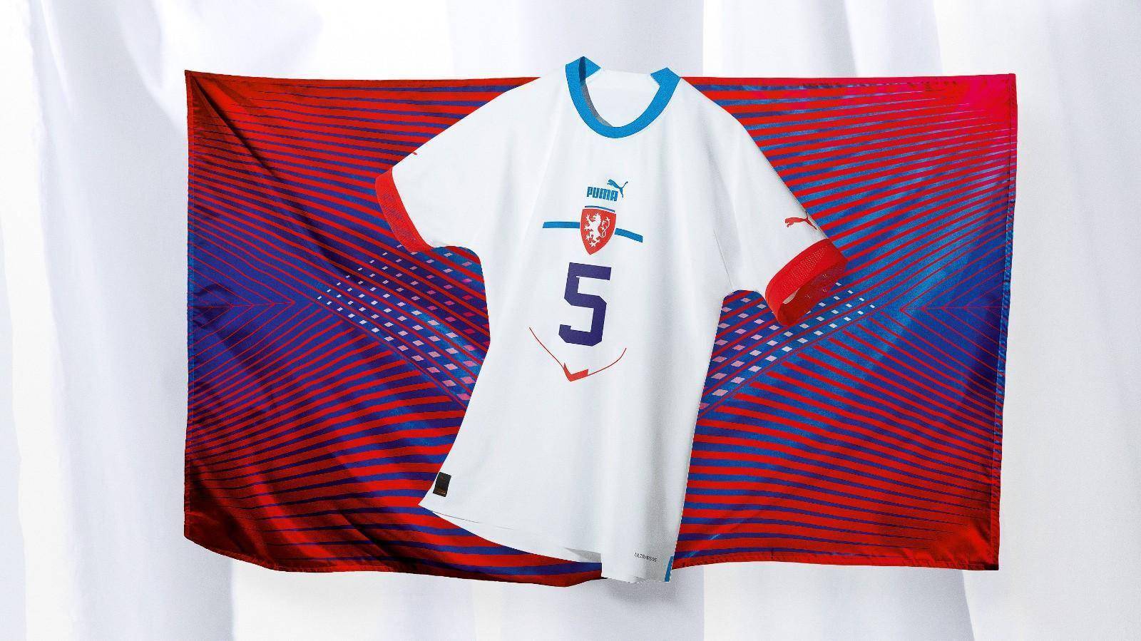 puma发布捷克国家队2022年客场球衣_drycell_球员_衣领