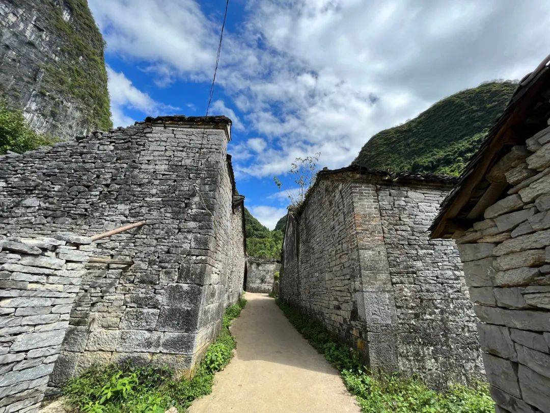 桂林这个村子神秘而迷人_房子_石头_石城