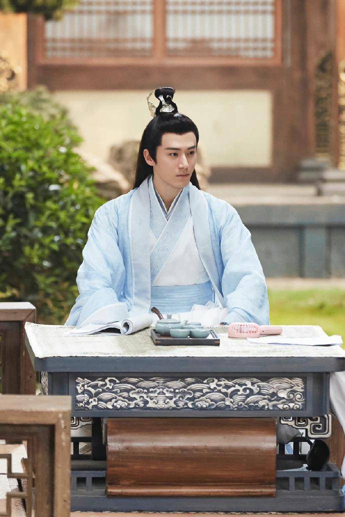 听说茅子俊之前还试镜过《山河令》周子舒呢,不知为啥没拍,要不就是他