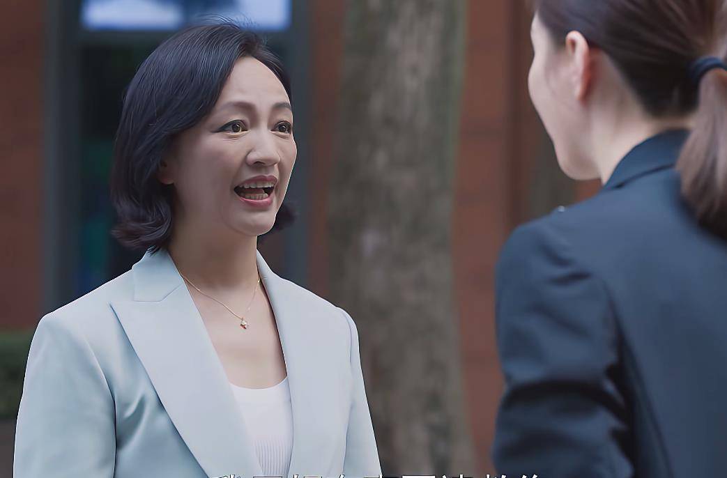 《欢乐颂3》看到戴母给余初晖出的绝招,顿悟戴维很难娶到叶榛榛_工作