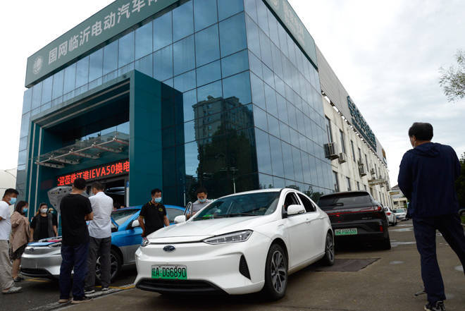 换电版出租车落户临沂了!_汽车_江淮_新能源