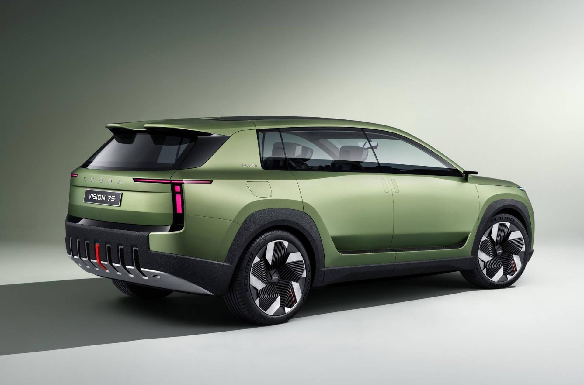 续航里程超600km 斯柯达vision 7s概念车亮相_搜狐汽车_搜狐网