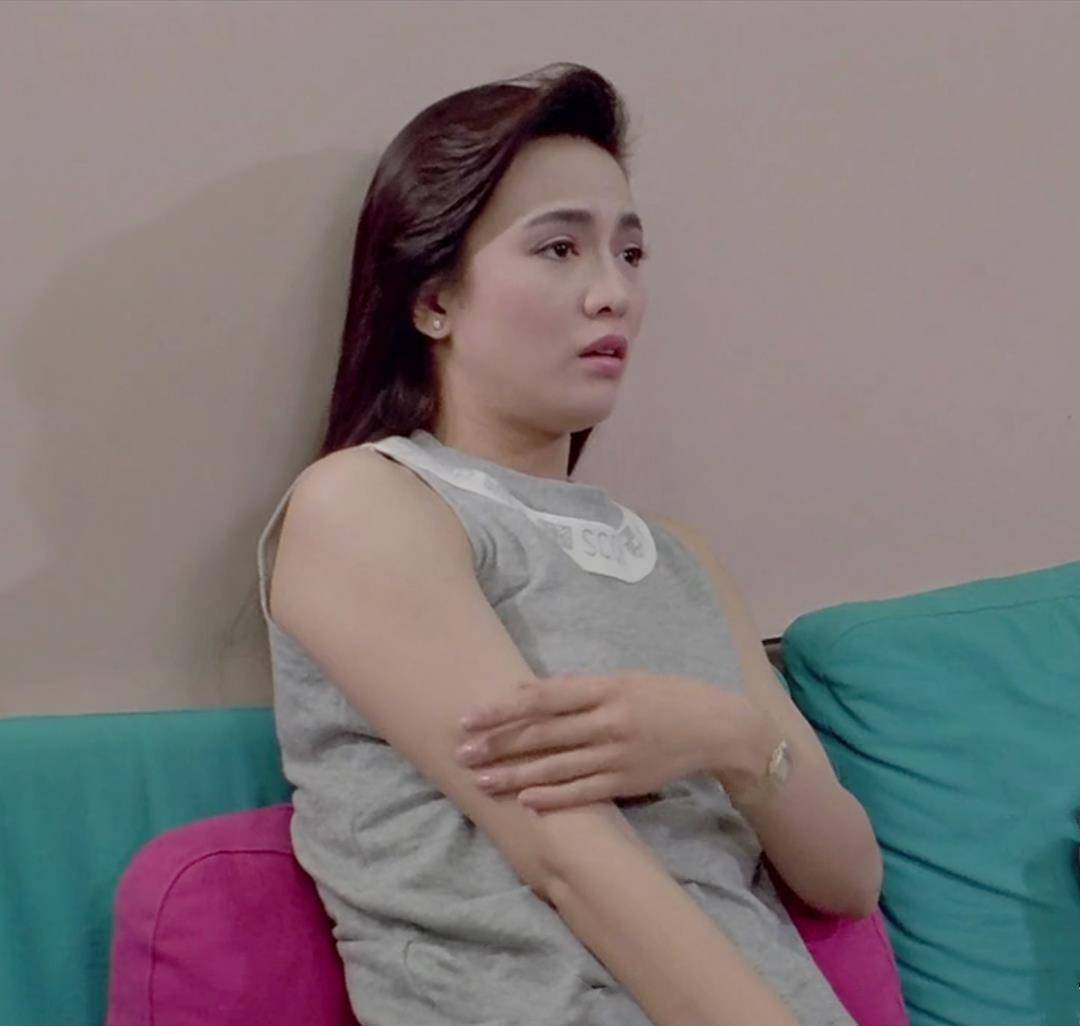 并且当年香港影圈当中不少票房收入比较高的电影女主角都是郑裕玲