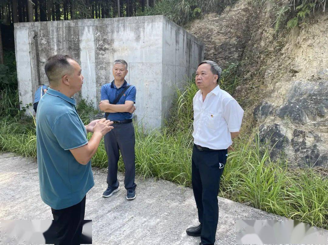 雷山县县委书记图片