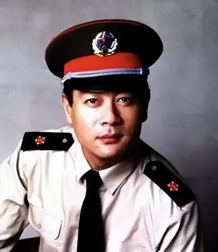 巫刚:和前妻15年婚姻无儿无女,却和不婚不育的陈瑾在一起20年_父母