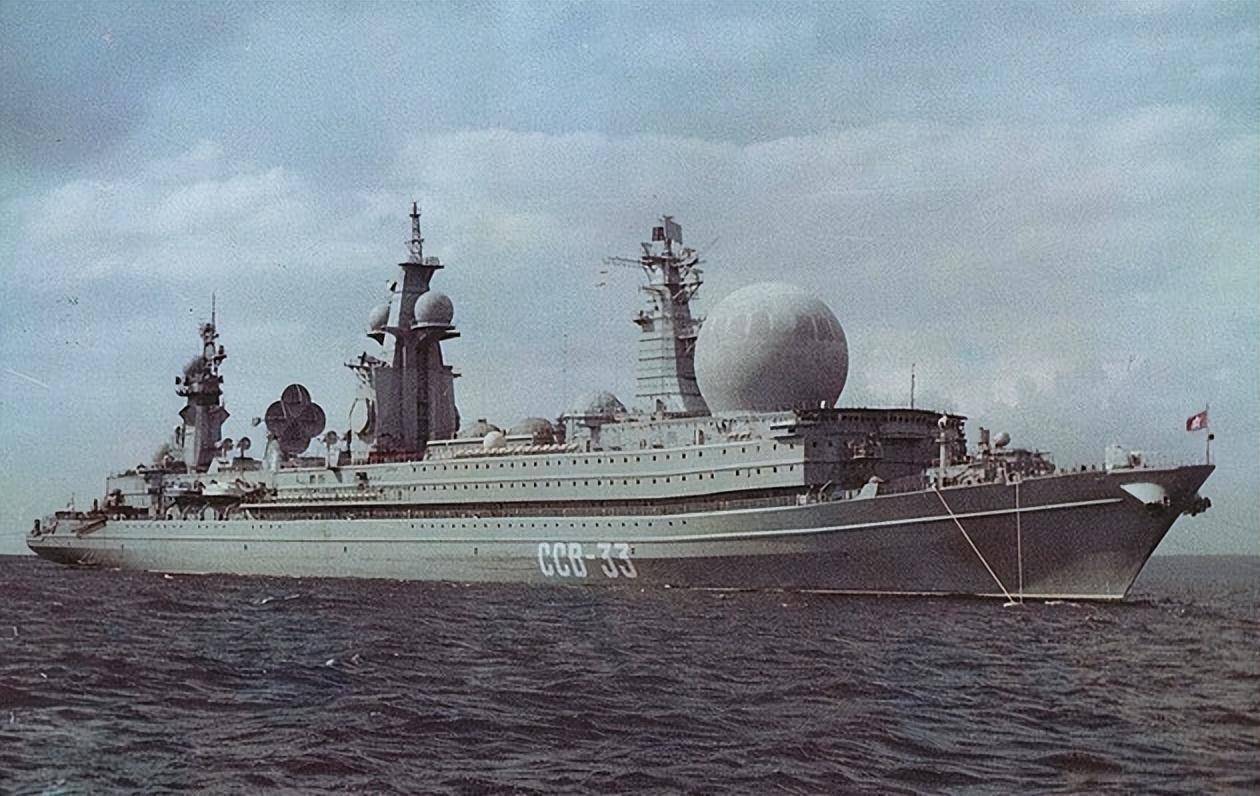 图片:太平洋舰队曾经的电子战王者——乌拉尔号核动力电子侦察船