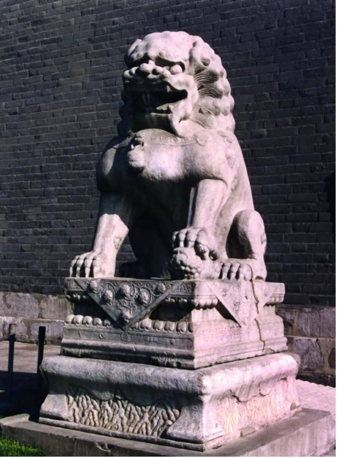 正阳门的古狮丨京华物语
