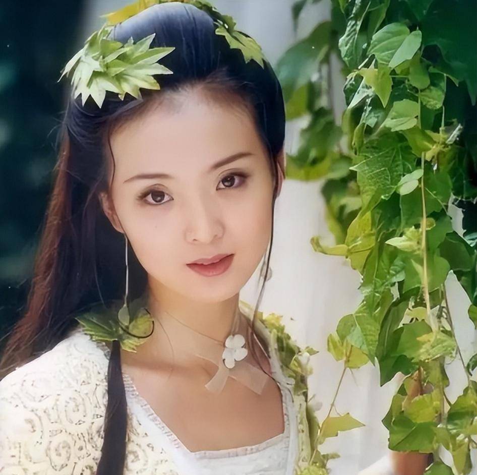 晴格格王艳近照曝光,带百万名表显贵气,豪宅阳台能俯视故宫_王志才