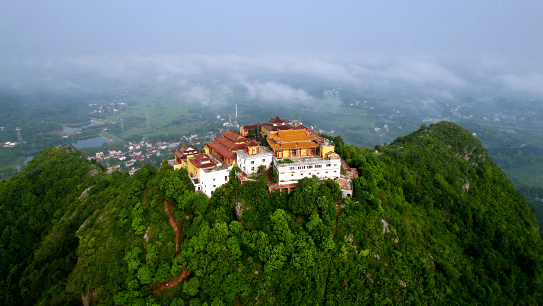 岱鳌山黄陂湖东顾山云海城东新区更多作品可搜索关注抖音号:854207154