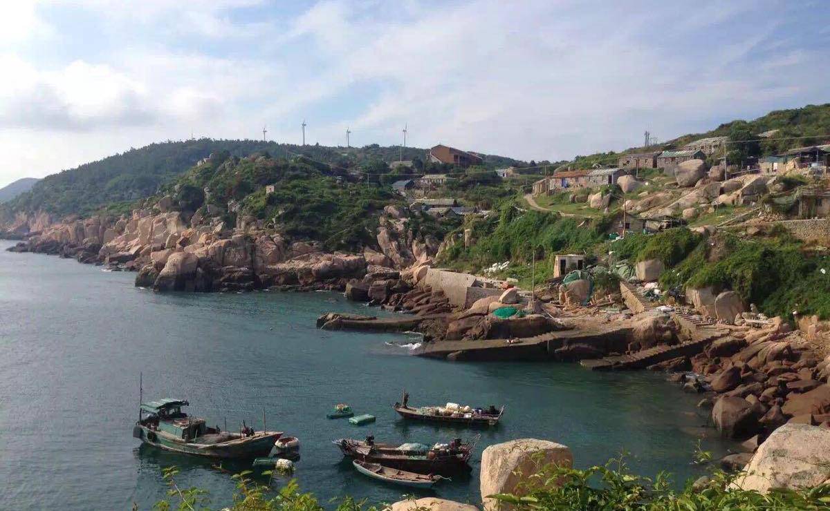 可以说,南麂岛的景色一点也不必国外的海岛差,且岛上旅游景点比较多