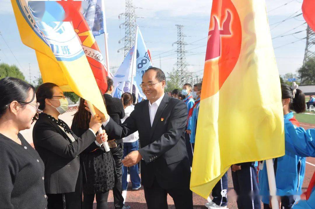 【入学教育】迈入青春门 走好成才路_年级_级新生_方面