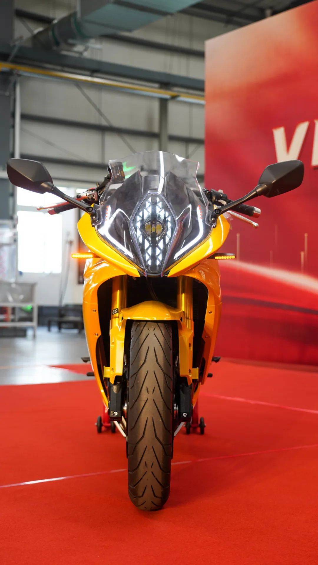 杰迪k750仿赛正式下线!不负期望 |附抢先试驾短评!_搜狐汽车_搜狐网