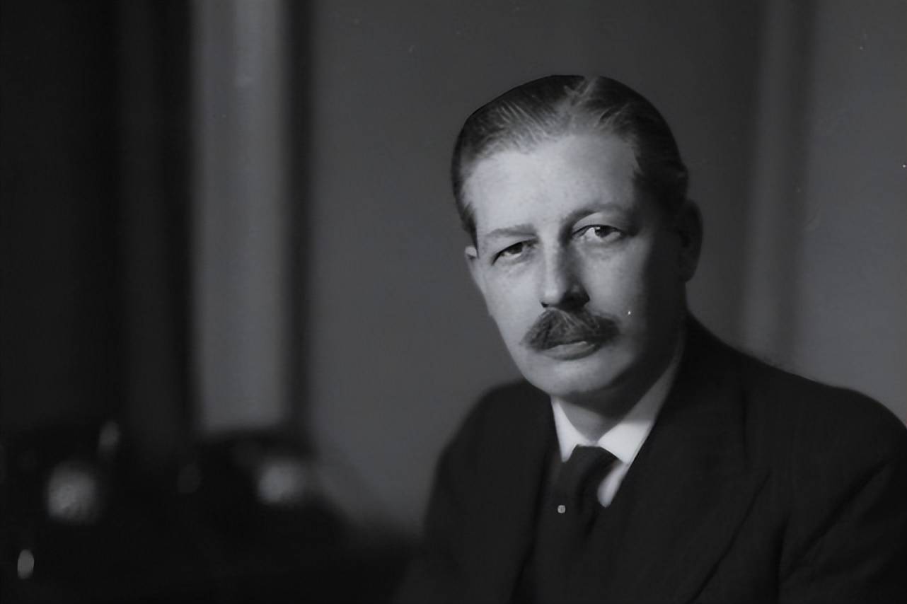 细数英国女王登基70年任命的15任首相_安东尼·艾登_麦美伦_休姆