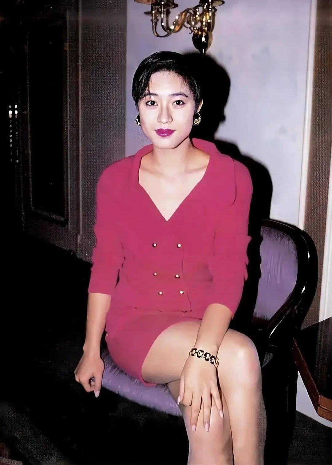 陈法蓉年轻时的旧照片图片