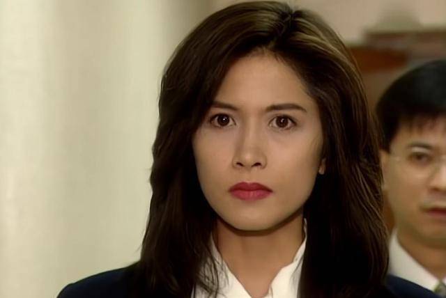 "双琪夺面"无赢家,梁咏琪惹怒杨受成,向华胜出面才化解_邵美琪_郑伊健