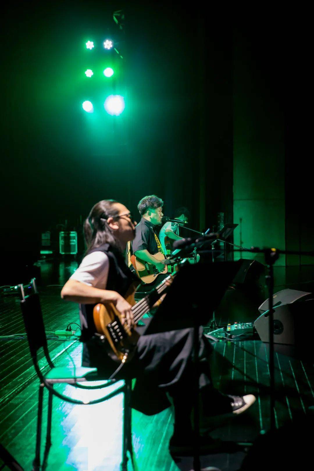 假面乐队含旭乐队草莓夹心斑马乐队仨好先森乐队凤凰韵音乐节,是莱山