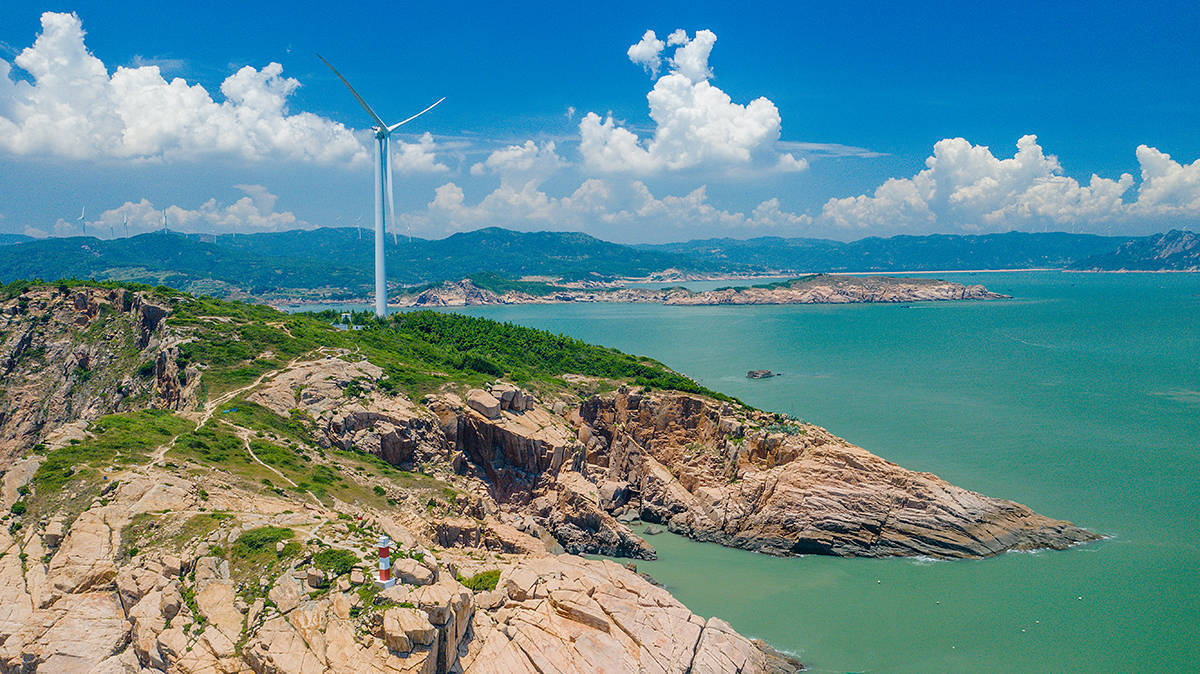 福建霞浦的闾峡灯塔,被人称为福建"小垦丁",其实小只又野蛮_海岸线