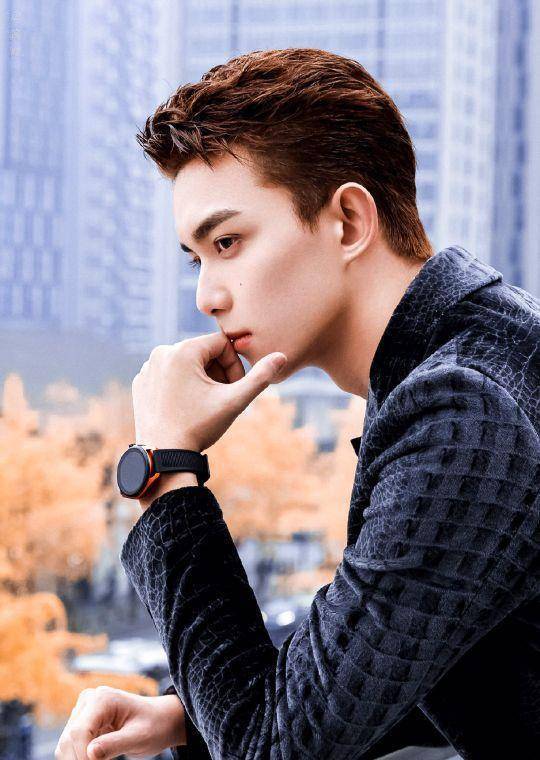 95后男星侧颜:躲过了王俊凯,逃过了易烊千玺,却被吴磊迷住_颜照_王源