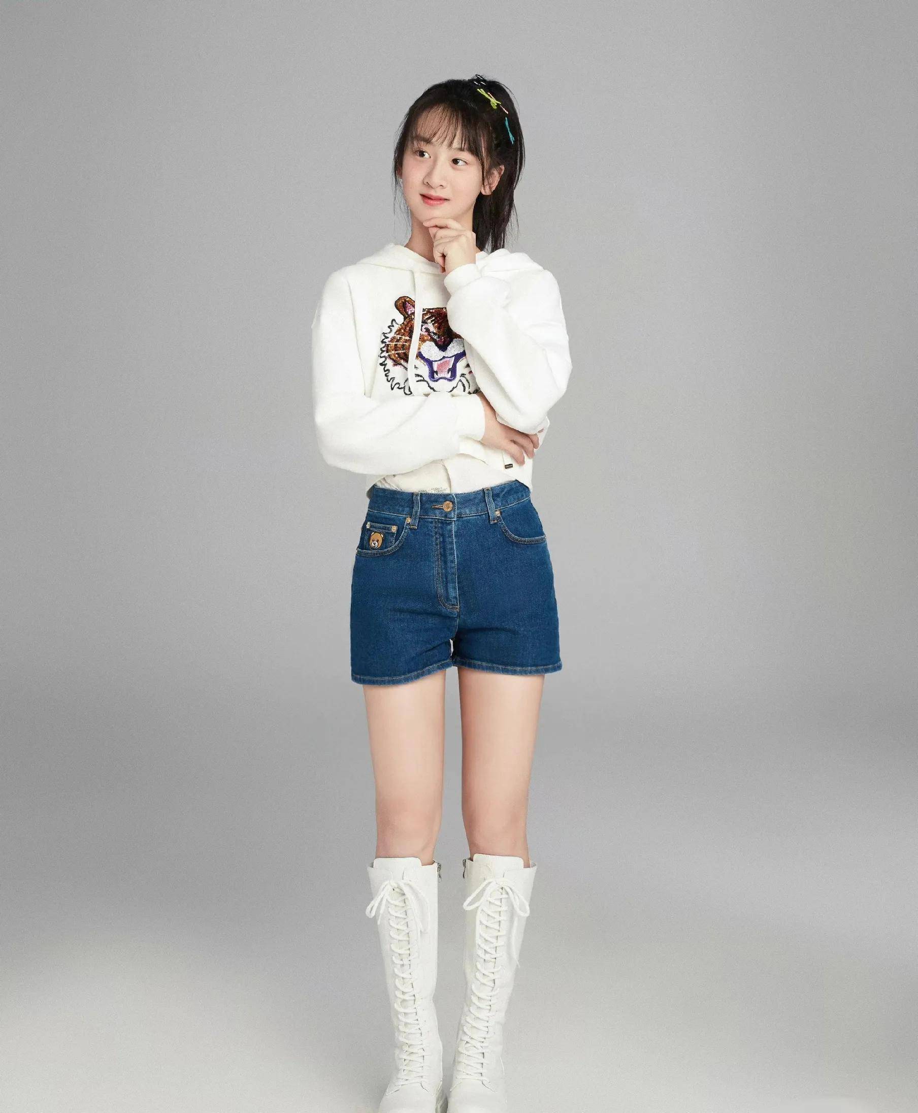 田亮14岁女儿森蝶近照曝光!