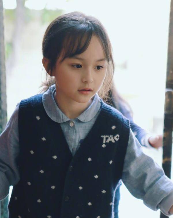 "小芈月"刘楚恬:因颜值高被"禁止整容",如今长成了这样_时候_孩子_小