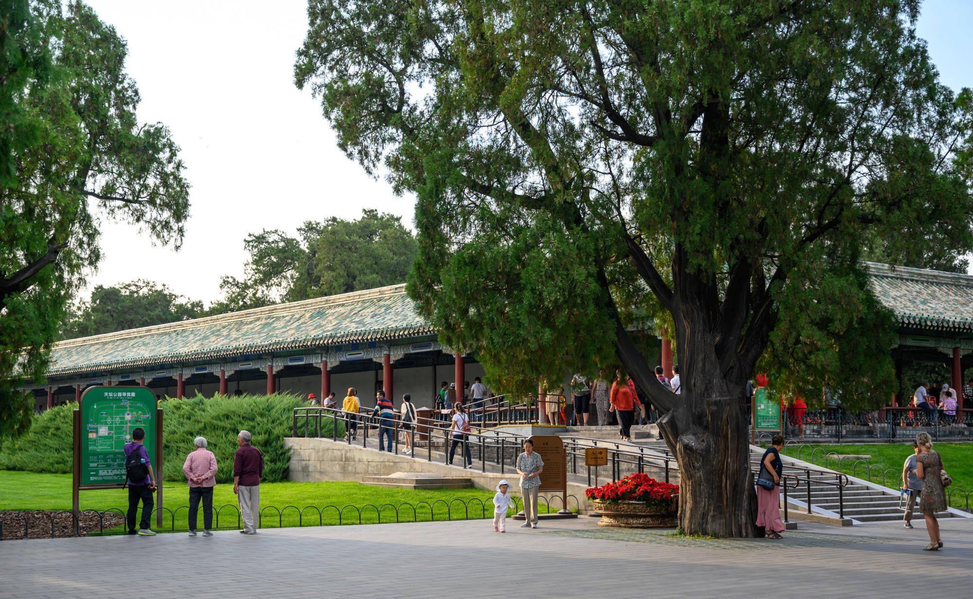 世界文化遗产北京天坛，世界上最大的祭天建筑群，皇家气息十足