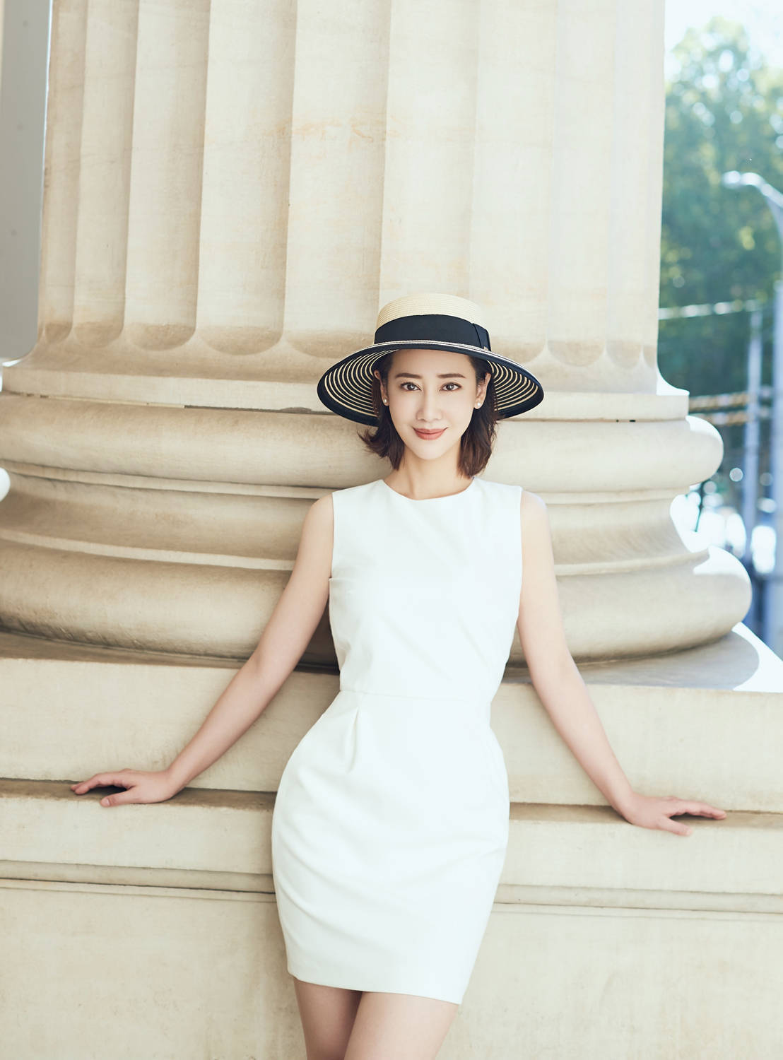 《麓山之歌》热播 唐妤萌知性优雅写真曝光_气质_生活_肖月琴