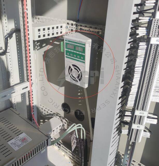 防凝露装置快速解决户外汇控柜凝露问题!_赛普瑞_电气_降低