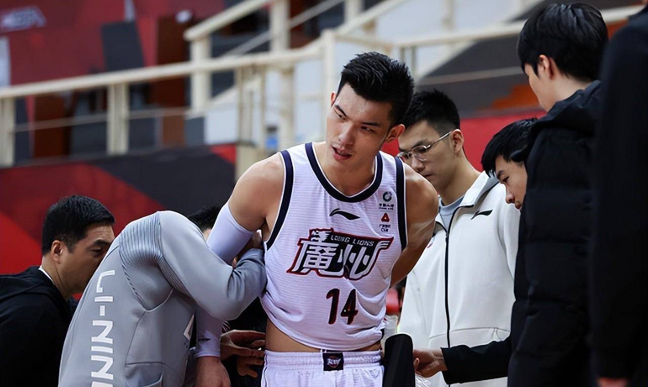 cba状元郎再度报销,600万顶薪打水漂,郭导寻找替代者_郭凯_赛季_广州