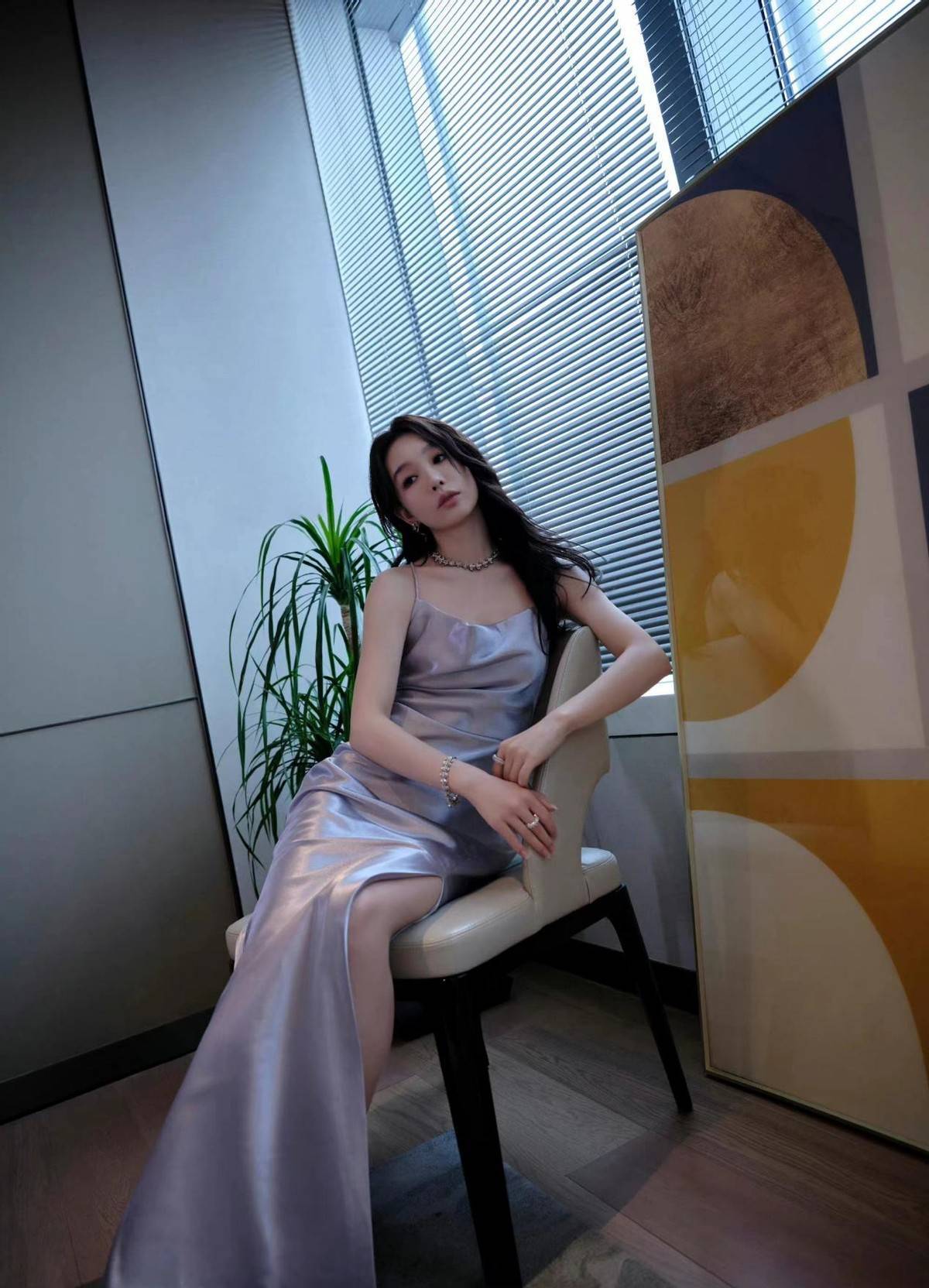 徐梦洁不愧是"甜妹课代表",私服穿搭可盐可甜,满满的少女感_气息_风格