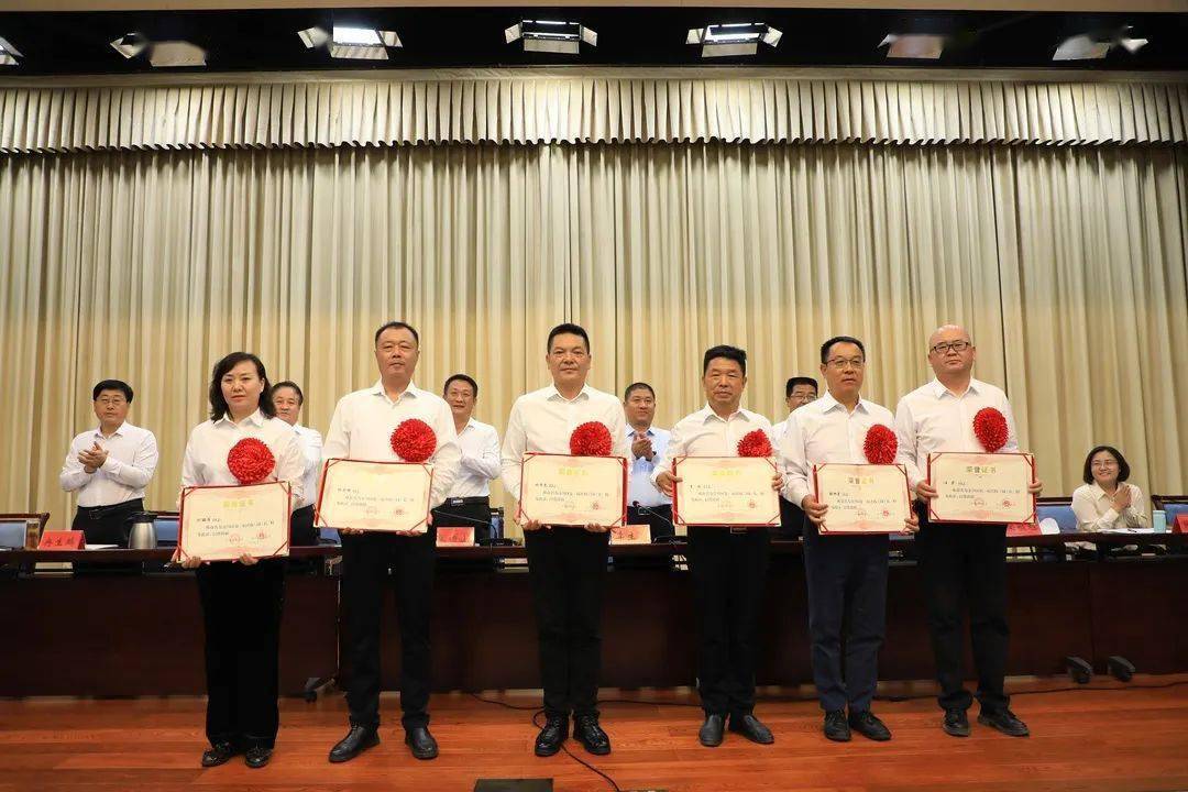 金川区召开庆祝第38个教师节表彰大会_教育_发展_管理工作者