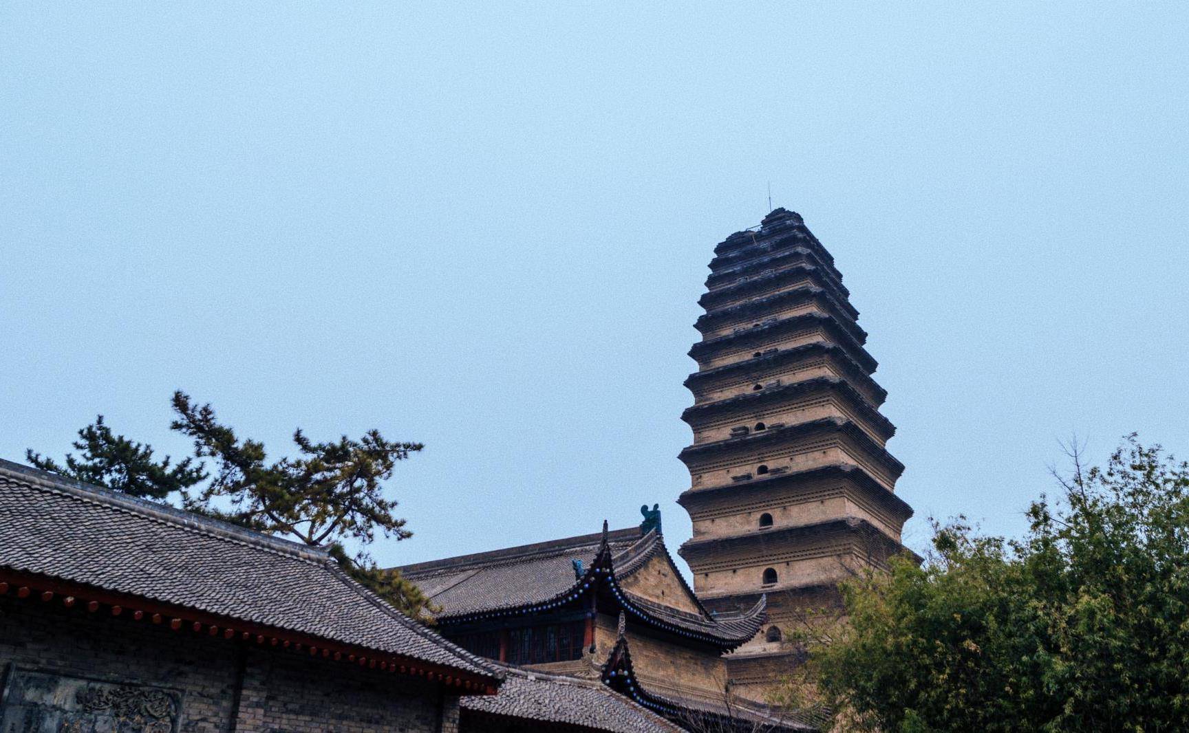 西安最"低调"的景点,与大雁塔相隔3km,当地人爱去且不要门票_小雁塔