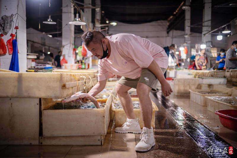 本帮上海大厨的中秋菜单,隐藏着淀山湖畔的时鲜秘境_徐铭恩_农贸市场