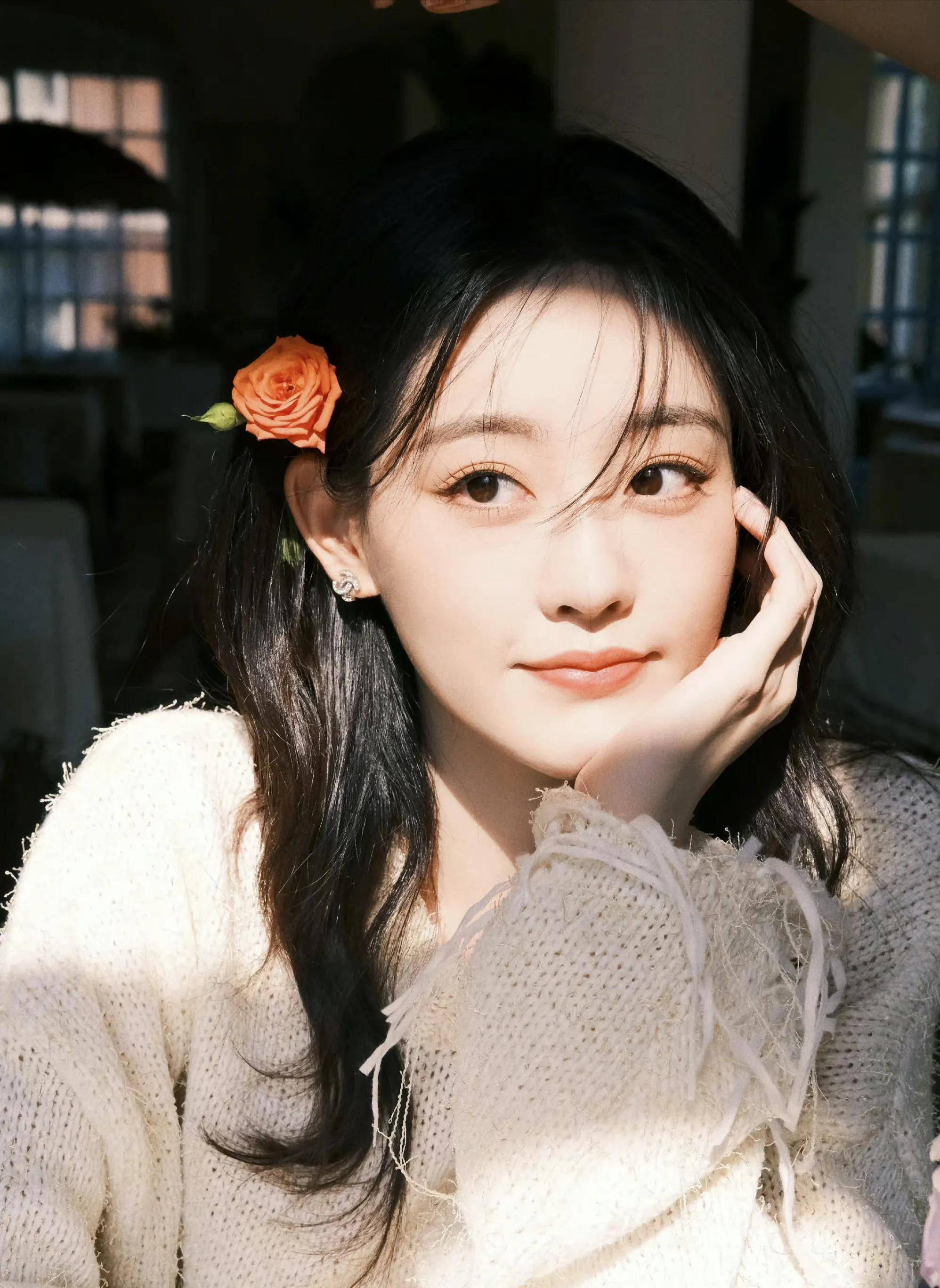 女明星祝绪丹时尚写真:天生丽质,艳若桃李_写真_天生丽质_时尚
