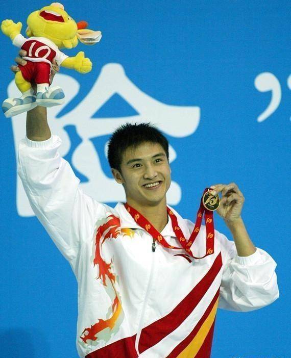 田亮破釜沉舟,在第四跳以近乎完美的表现赢得101.52分,力压胡佳夺魁.