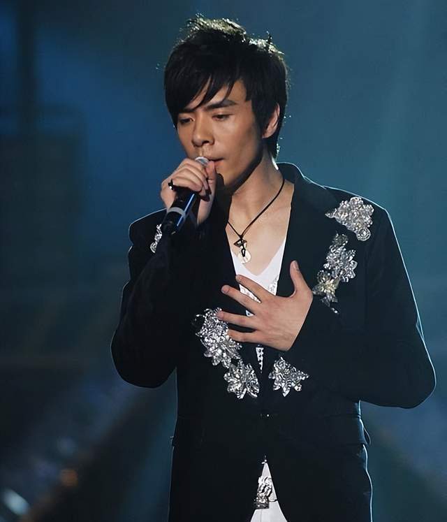 15年后《加油好男儿》十强选手现状迥异,李易峰曾经