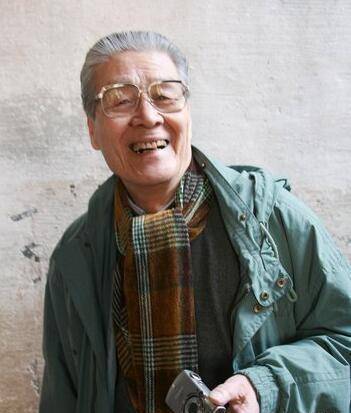 93岁老艺术家蓝天野声援新生代:可以说演得不好,但不要侮辱他_鲜肉