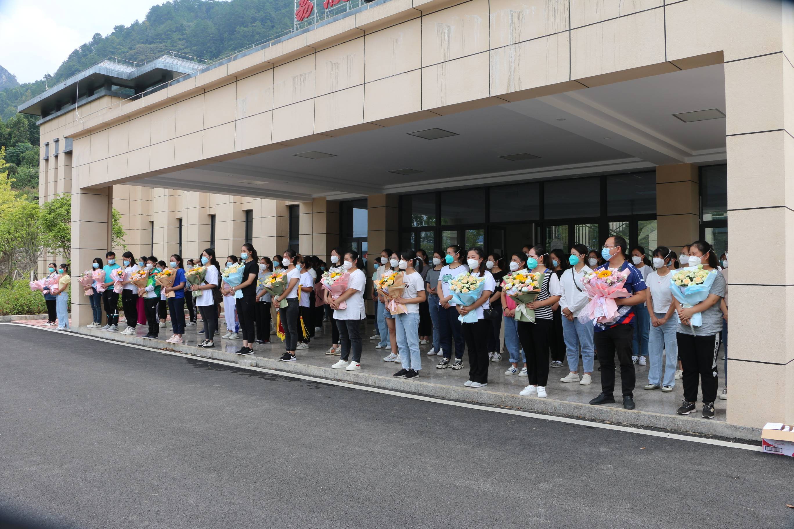 荔波支援惠水,贵定医疗队平安凯旋