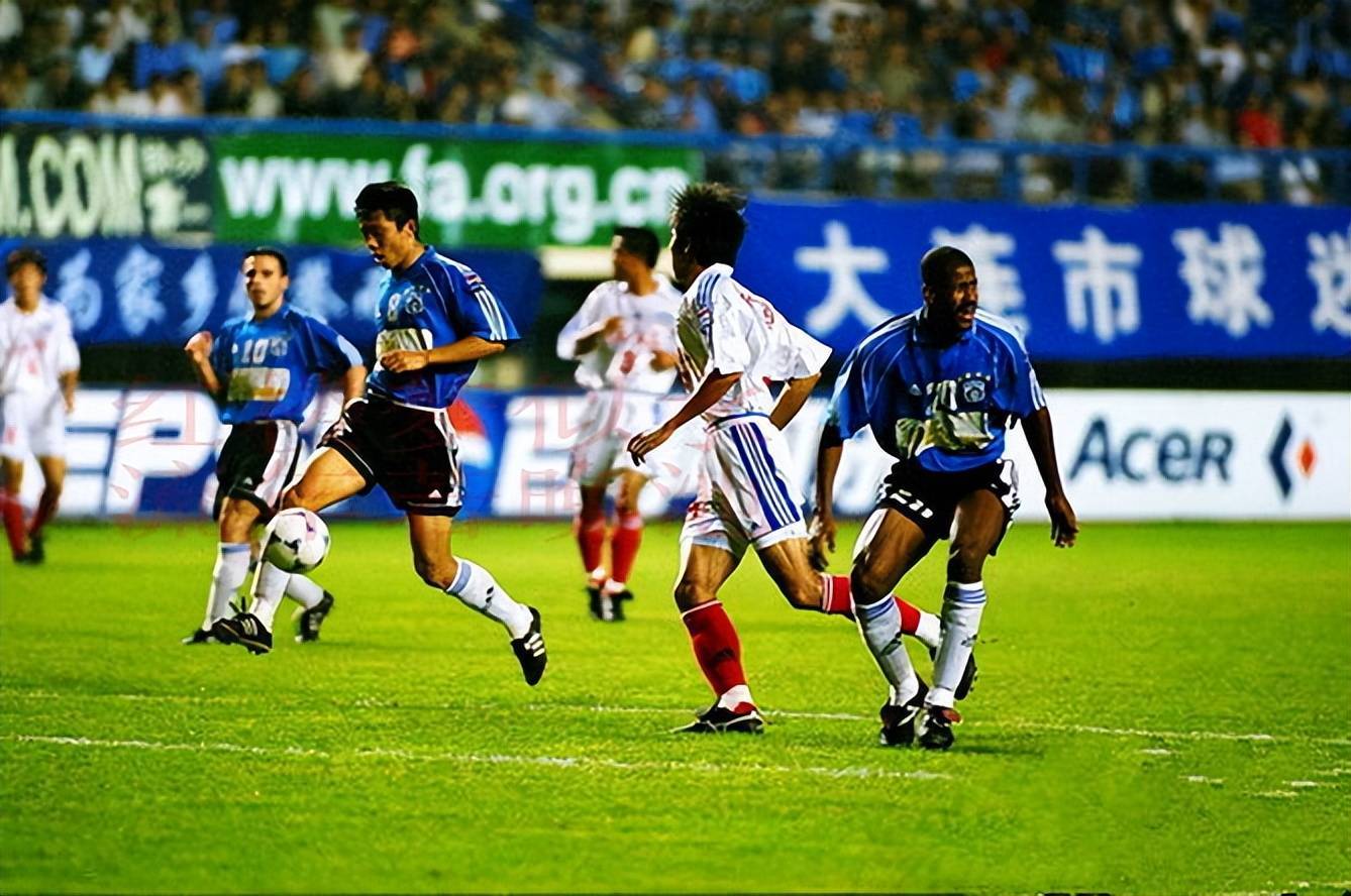 大连足球史上今天:2000年9月14日实德4-1云南红塔,结束3轮不胜,领先