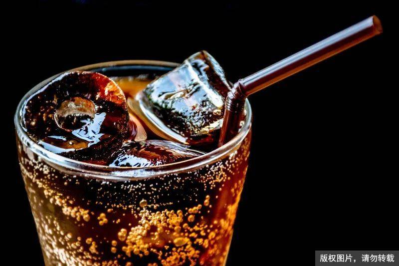 一直喝一直爽！喝饮料为什么会上瘾？真相不简单…_感觉_单糖_多糖