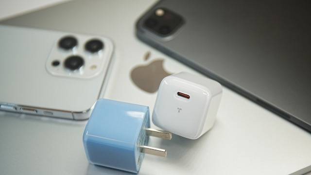 苹果用户看了都选“它”：图拉斯小冰块充电器