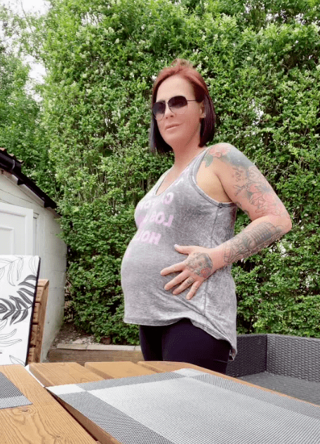 外国女子34天无法排便,肚子被撑满像怀胎八月的孕妇!