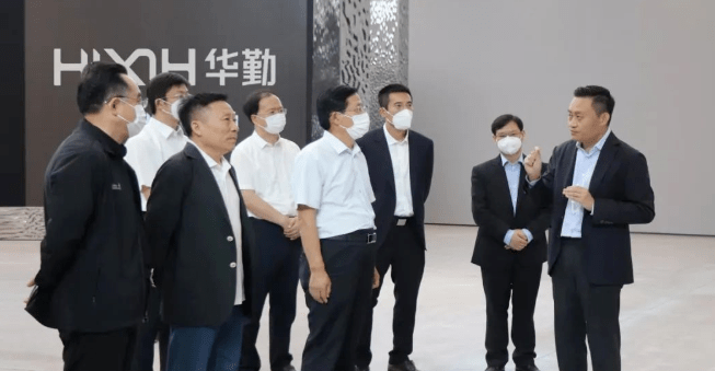 济宁市委常委,常务副市长王宏伟,兖州区委书记王庆,区长王营,陪同调研