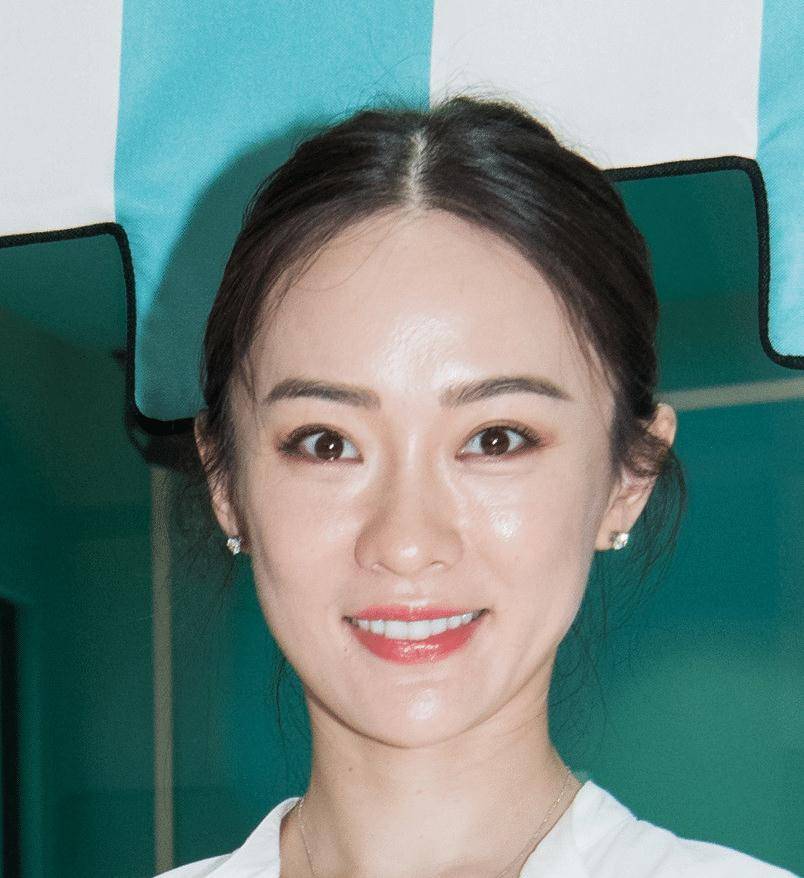 霍思燕才是当之无愧的公主,穿睡裙凹造型身材时尚,时尚不妖_长裙_面料