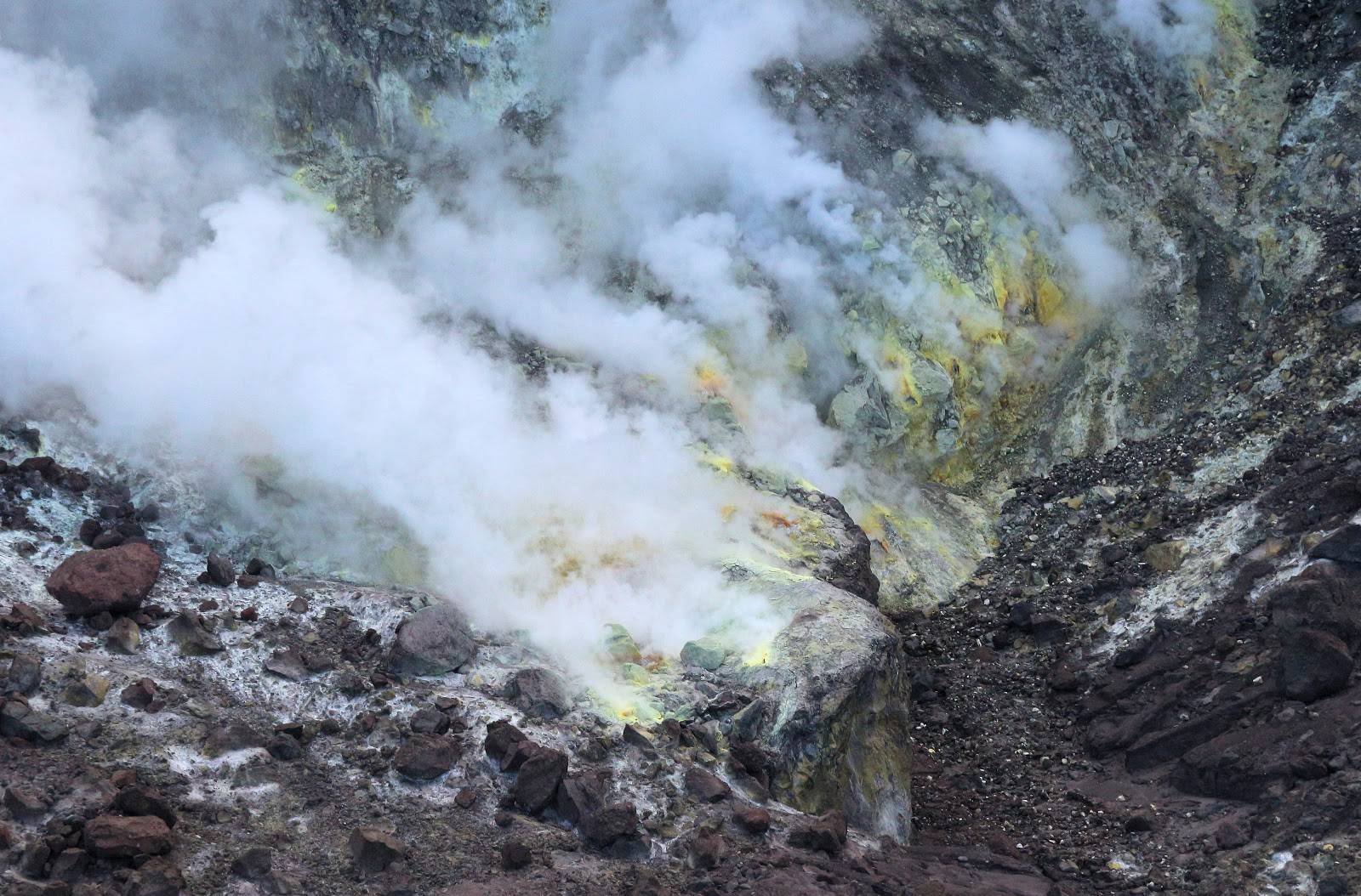 二十年后,苏弗里埃尔火山这个现代版庞贝正在慢慢恢复